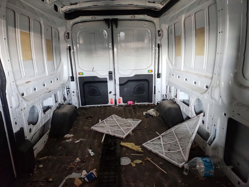 66987206 :رقم المزاد ، 1FTYR2CM2JKB31682 vin ، 2018 Ford Transit مزاد بيع
