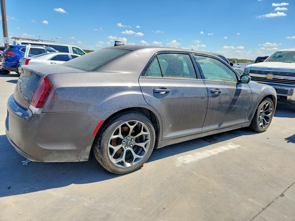 68240406 :رقم المزاد ، 2C3CCABG9GH175619 vin ، 2016 Chrysler 300 مزاد بيع