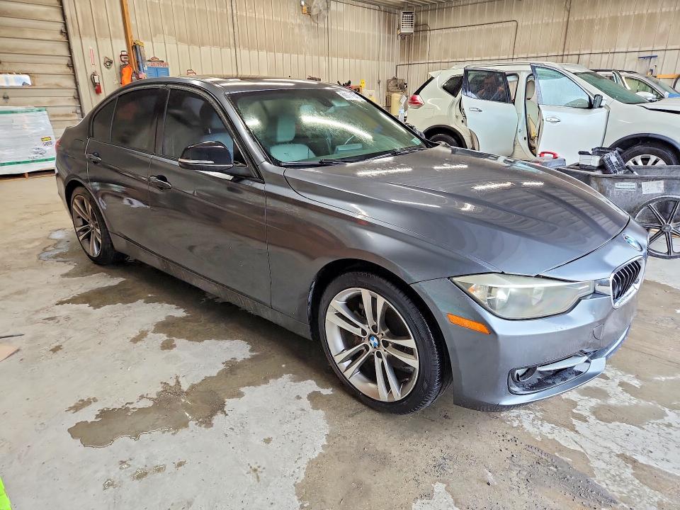 69771646 :رقم المزاد ، WBA3A5G50DNN66075 vin ، 2013 Bmw 328 مزاد بيع