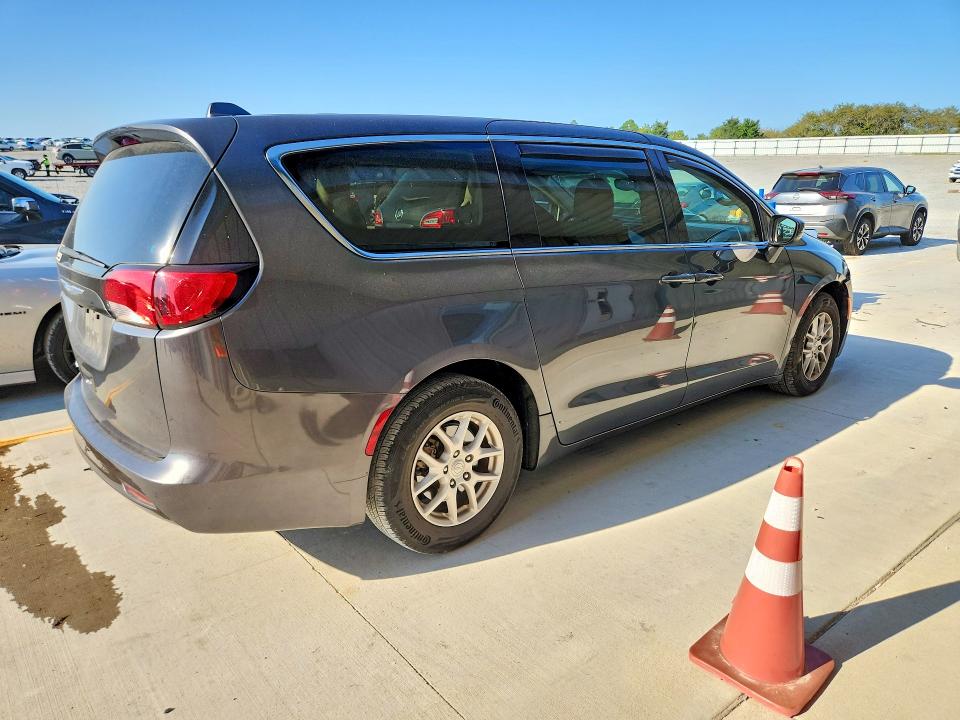 67187646 :رقم المزاد ، 2C4RC1DG7HR516112 vin ، 2017 Chrysler Pacifica مزاد بيع