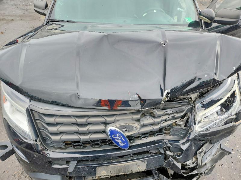 70033196 :رقم المزاد ، 1FM5K8AR1HGC35159 vin ، 2017 Ford Explorer مزاد بيع