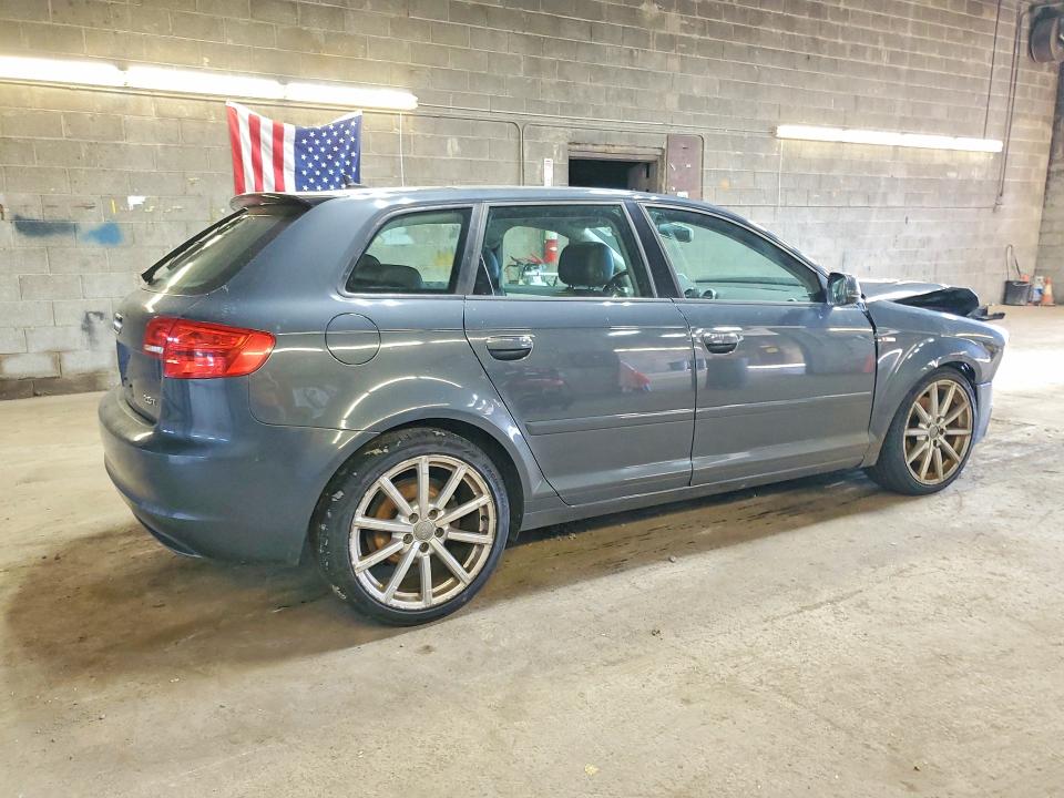 Продажа на аукционе авто 2011 Audi A3, vin: WAUBEAFM8BA032697, номер лота: 69216346