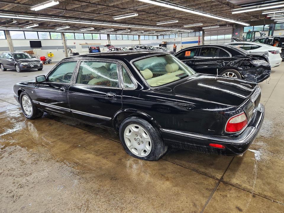 Auction sale of the 2003 Jaguar Vandenplas, vin: SAJDA24C23LF55943        , lot number: 65406436