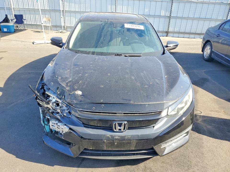 Продажа на аукционе авто 2018 Honda Civic, vin: 2HGFC1F32JH640962, номер лота: 71405096