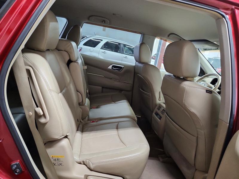 68970146 :رقم المزاد ، 5N1AR2MN0DC624800 vin ، 2013 Nissan Pathfinder مزاد بيع
