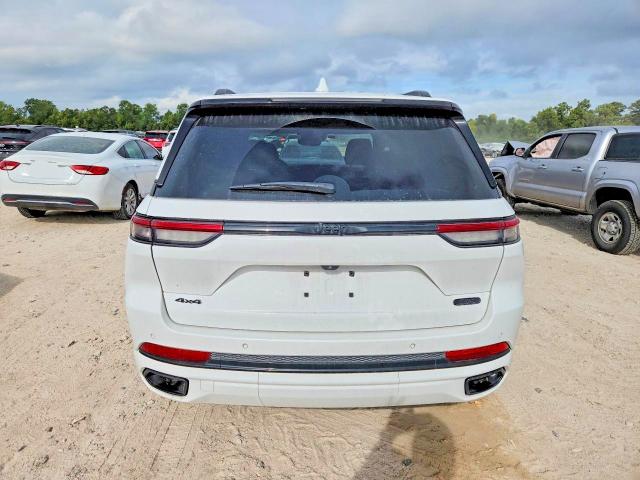 68982186 :رقم المزاد ، 1C4RJHDT2N8582800 vin ، 2022 Jeep Grand Cherokee مزاد بيع