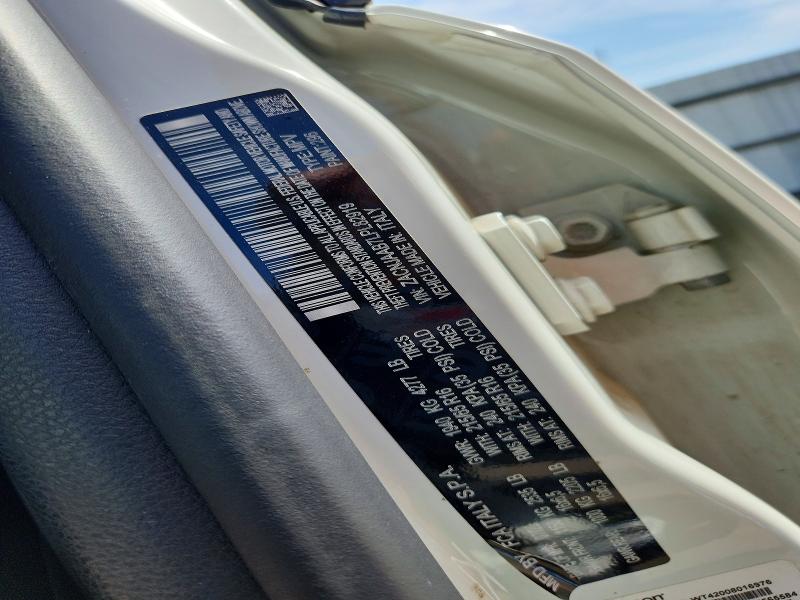 2020 Jeep Renegade მანქანა იყიდება აუქციონზე, vin: ZACNJAAB7LPL82919, აუქციონის ნომერი: 70634056