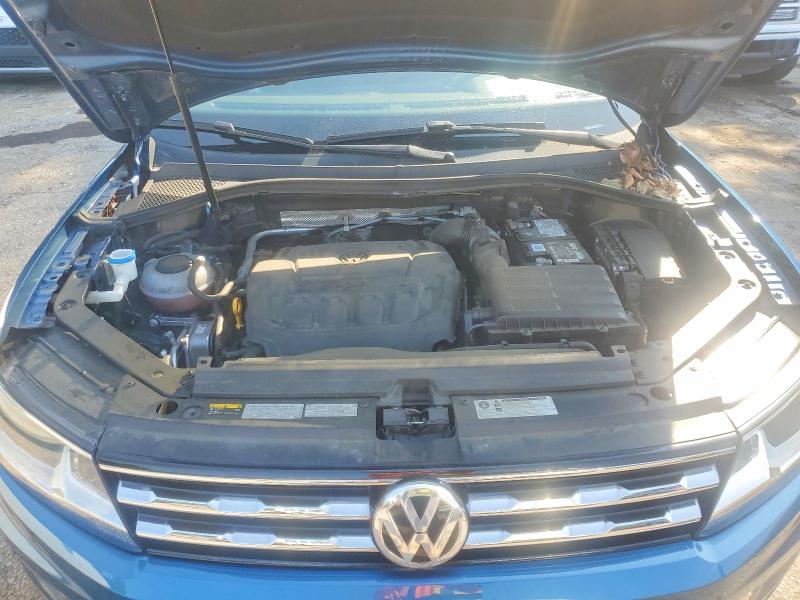 Продажа на аукционе авто 2018 Volkswagen Tiguan, vin: 3VV2B7AX8JM033173, номер лота: 68812116