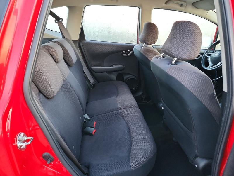 69236786 :رقم المزاد ، LUCGE8H72E3001359 vin ، 2014 Honda Fit مزاد بيع