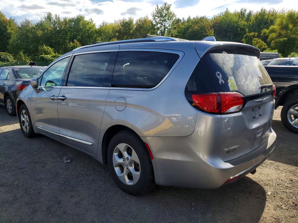 2017 Chrysler Pacifica მანქანა იყიდება აუქციონზე, vin: 2C4RC1EG6HR622324, აუქციონის ნომერი: 70423996