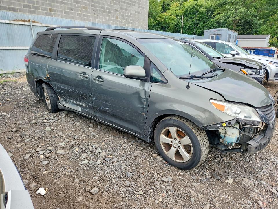 Продаж на аукціоні авто 2013 Toyota Sienna, vin: 5TDKK3DC0DS355245, номер лоту: 68278896