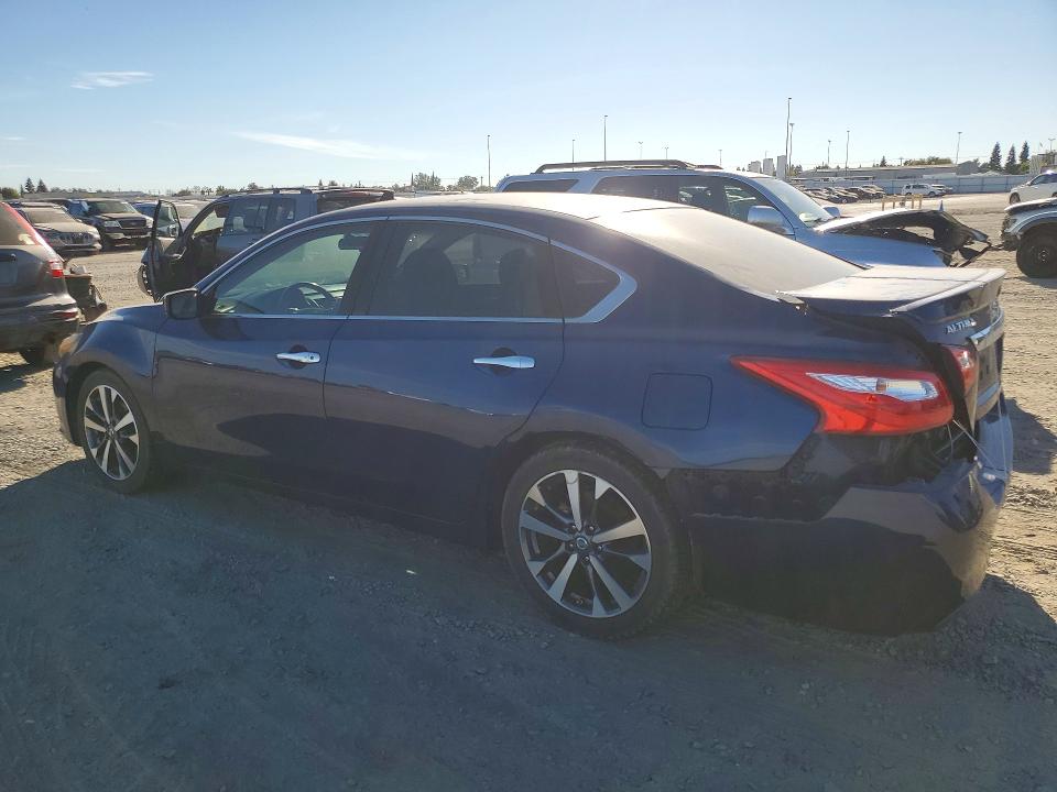 2016 Nissan Altima მანქანა იყიდება აუქციონზე, vin: 1N4AL3AP8GC173790, აუქციონის ნომერი: 70422206