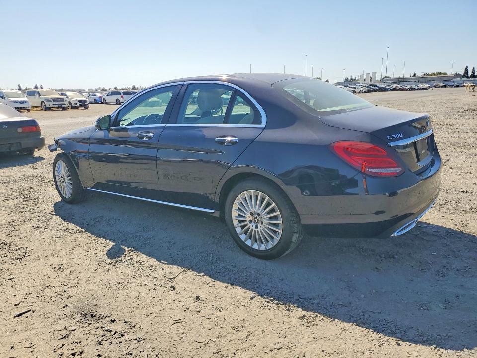 2017 Mercedes-benz C მანქანა იყიდება აუქციონზე, vin: 55SWF4JB0HU225367, აუქციონის ნომერი: 69798806