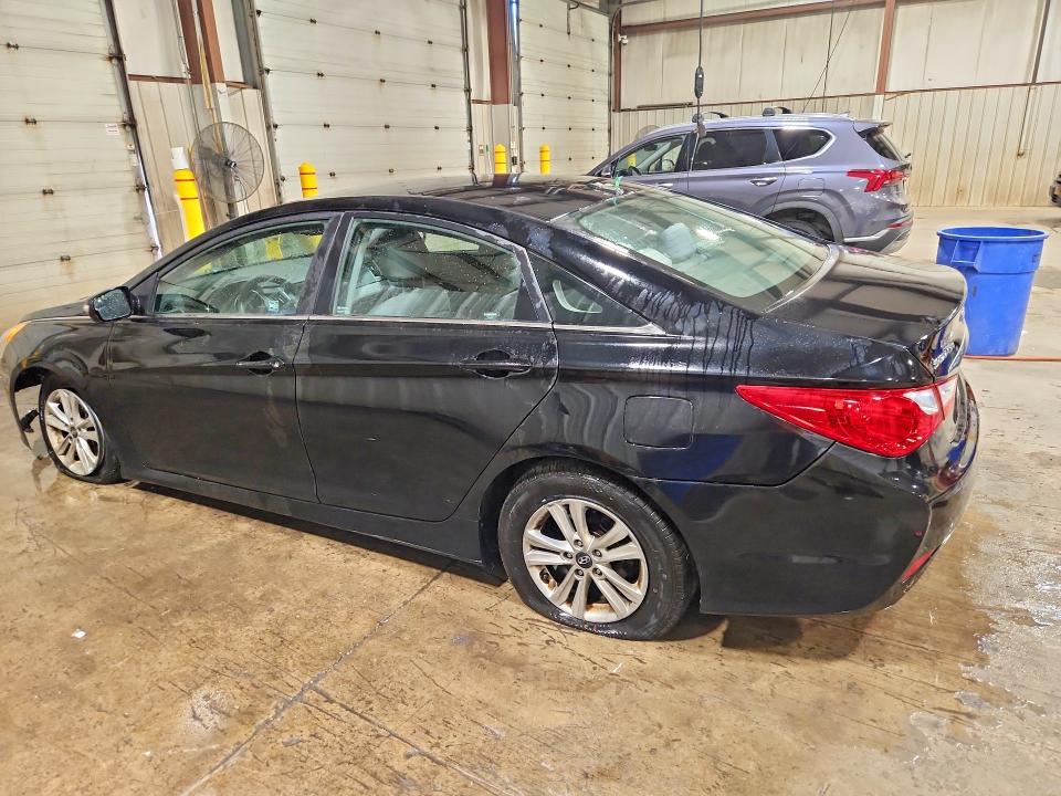 2014 Hyundai Sonata მანქანა იყიდება აუქციონზე, vin: 5NPEB4AC1EH946585, აუქციონის ნომერი: 68606576