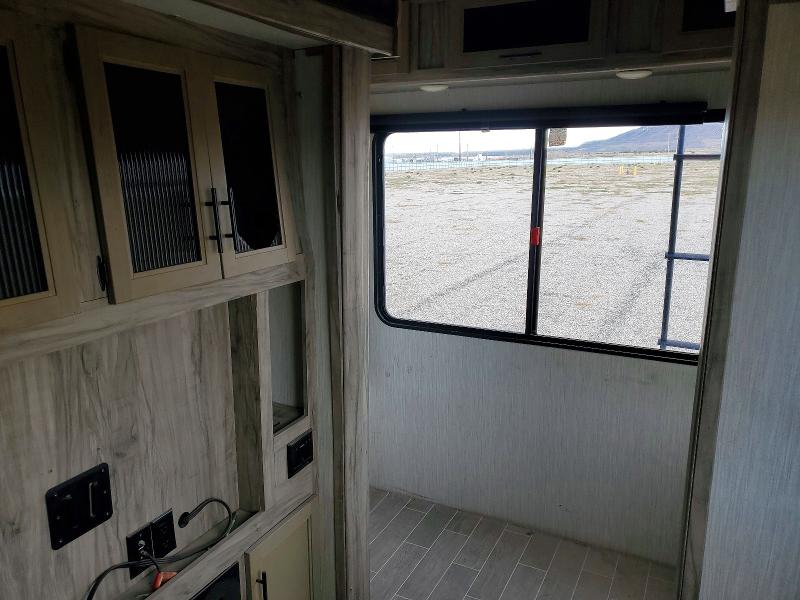 Продаж на аукціоні авто 2021 Forest River Arcticwolf, vin: 5ZT3CK1B2M0706200, номер лоту: 70281956