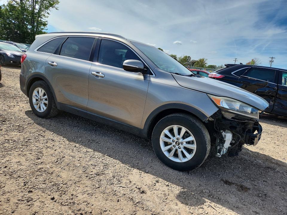 69851906 :رقم المزاد ، 5XYPG4A35KG456633 vin ، 2019 Kia Sorento مزاد بيع