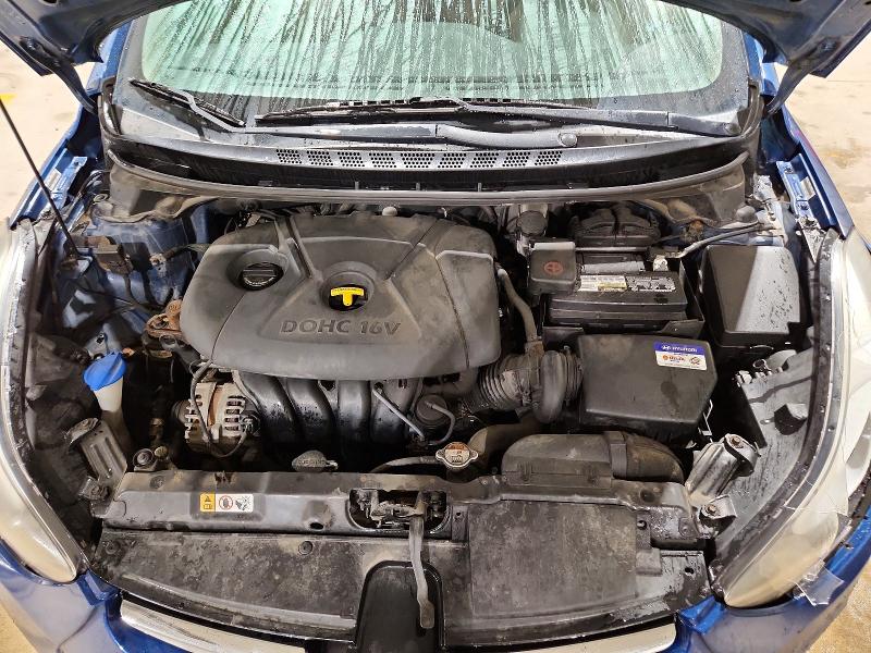 70668946 :رقم المزاد ، KMHDH4AE3FU251524 vin ، 2015 Hyundai Elantra مزاد بيع