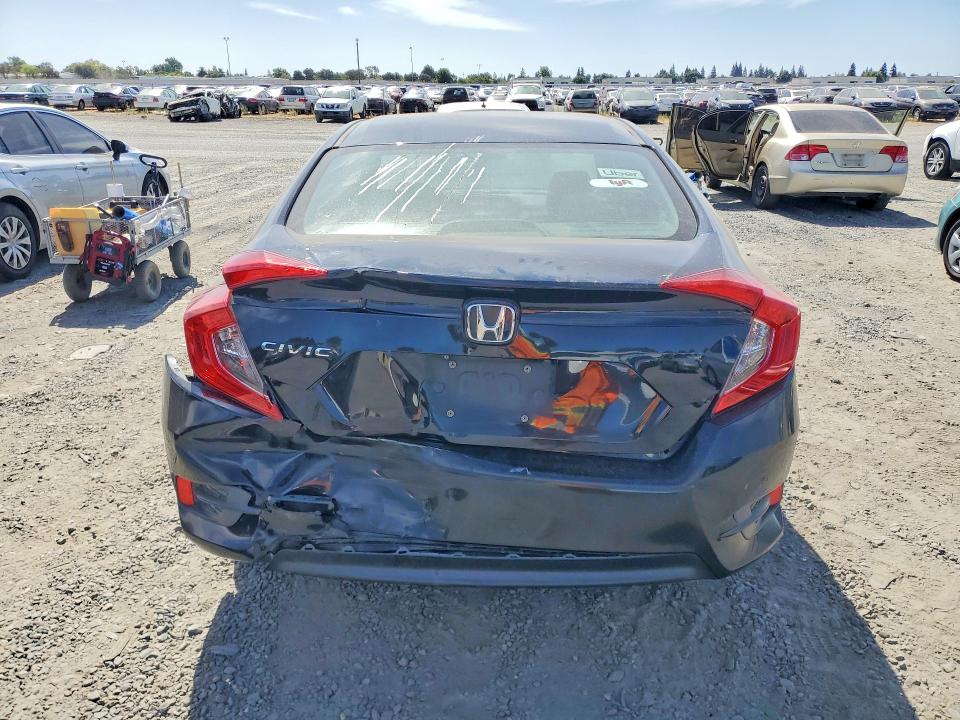 Продаж на аукціоні авто 2018 Honda Civic, vin: 19XFC2F54JE200825, номер лоту: 68840166
