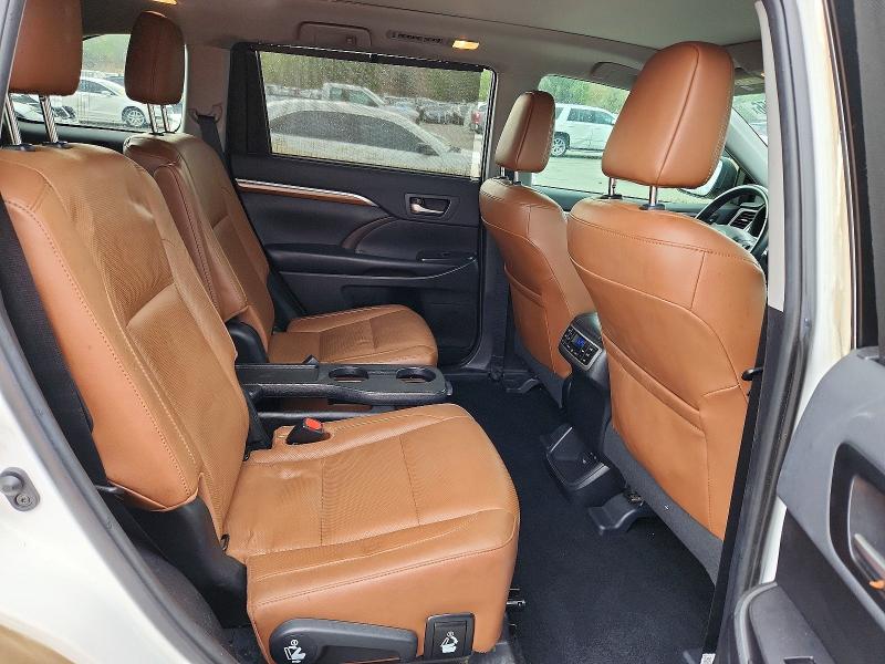 Продажа на аукционе авто 2019 Toyota Highlander, vin: 5TDDZRFH0KS742343, номер лота: 69339256