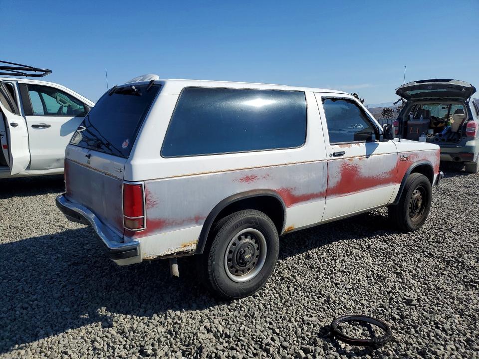69450816 :رقم المزاد ، 1GNCT18Z8L8141716 vin ، 1990 Chevrolet Blazer مزاد بيع