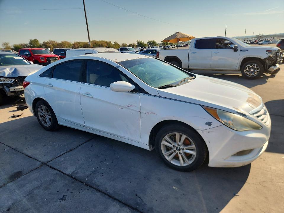 Auction sale of the 2013 Hyundai Sonata, vin: 5NPEB4AC8DH735995, lot number: 69740506