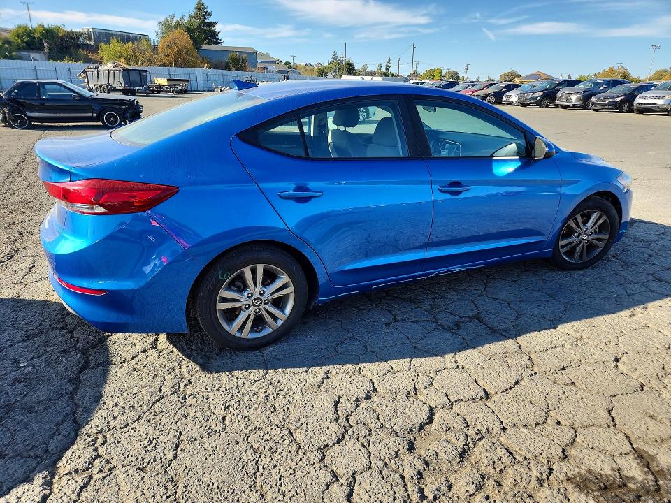 Продажа на аукционе авто 2018 Hyundai Elantra, vin: 5NPD84LF2JH336478, номер лота: 69160676