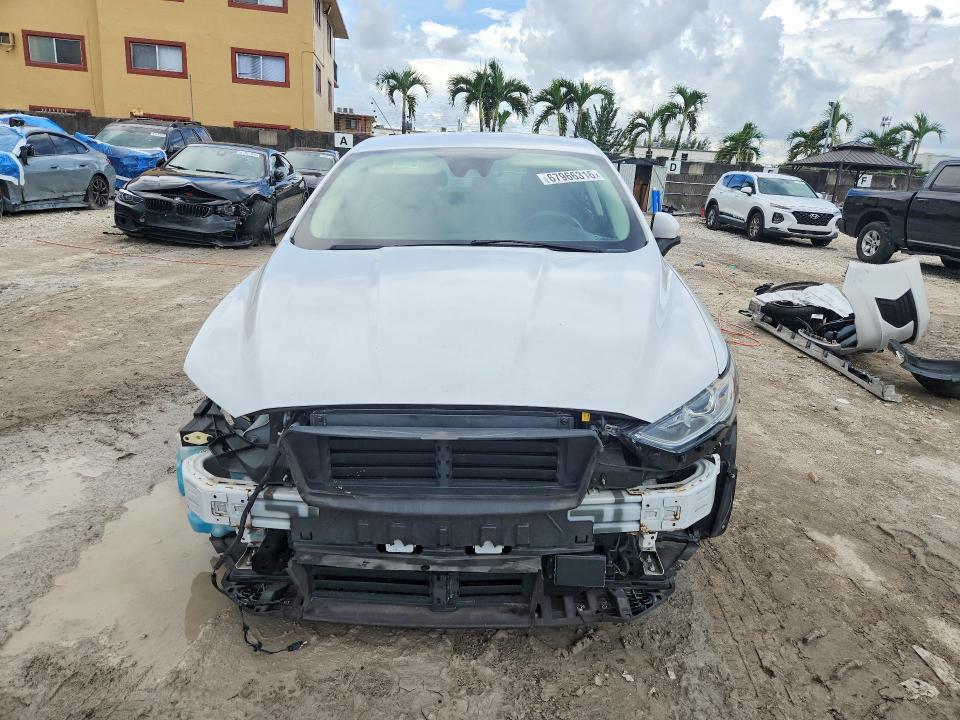 67966316 :رقم المزاد ، 3FA6P0HD9LR104641 vin ، 2020 Ford Fusion مزاد بيع
