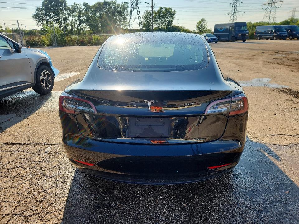 67826436 :رقم المزاد ، 5YJ3E1EA0NF288813 vin ، 2022 Tesla Model 3 مزاد بيع