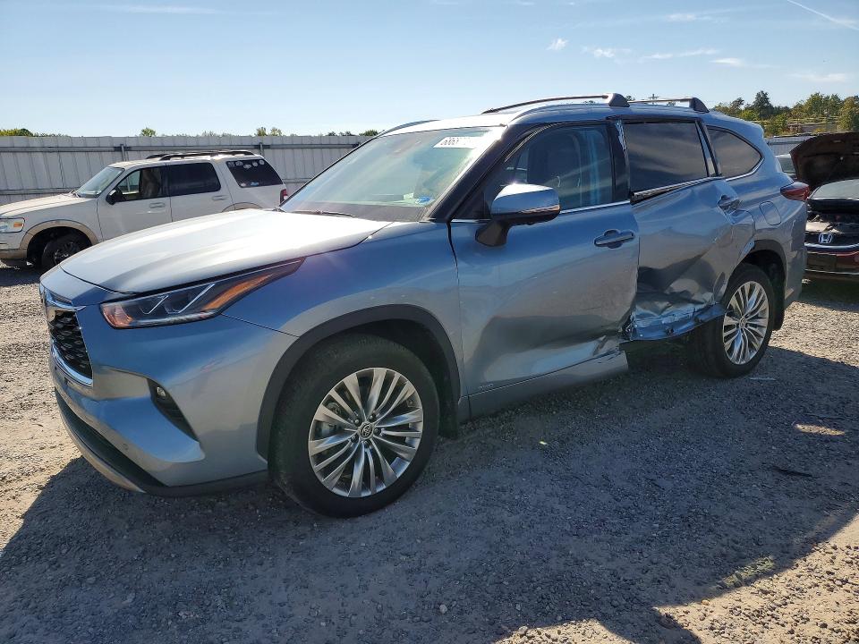 68657766 :رقم المزاد ، 5TDEBRCH9RS645245 vin ، 2024 Toyota Highlander Hybrid مزاد بيع