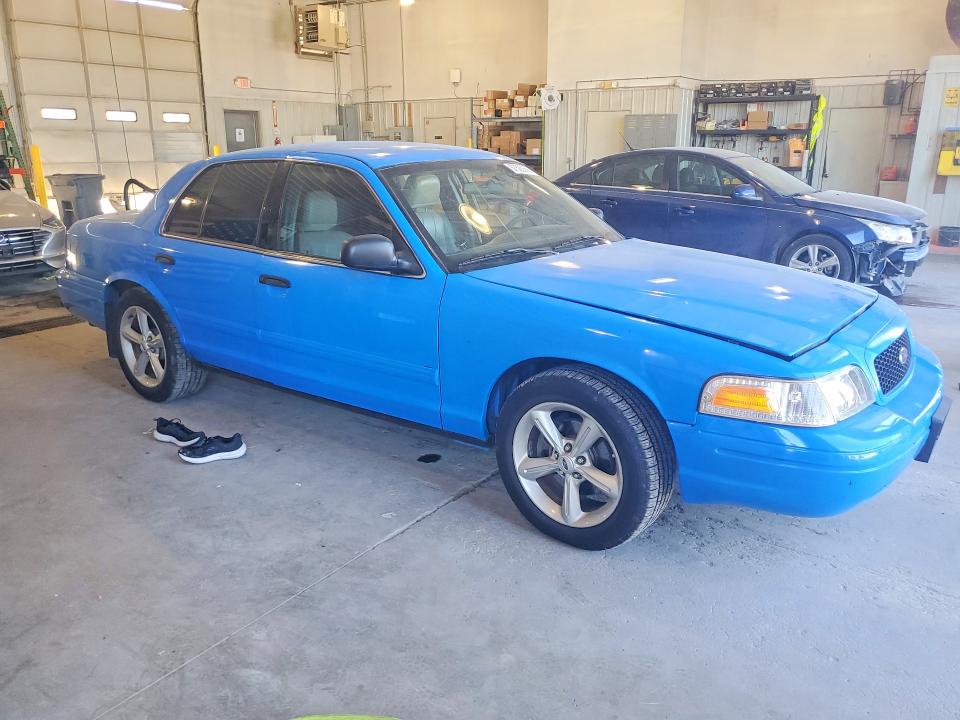 Продаж на аукціоні авто 2010 Ford Crown Victoria, vin: 2FABP7BV2AX121627, номер лоту: 67523686