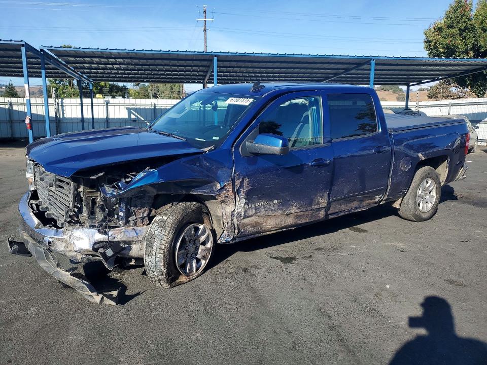 67607876 :رقم المزاد ، 3GCUCRER8JG309894 vin ، 2018 Chevrolet Silverado مزاد بيع