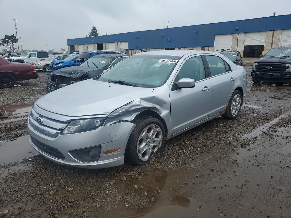 Auction sale of the 2011 Ford Fusion, vin: 3FAHP0HA3BR323446, lot number: 69132156