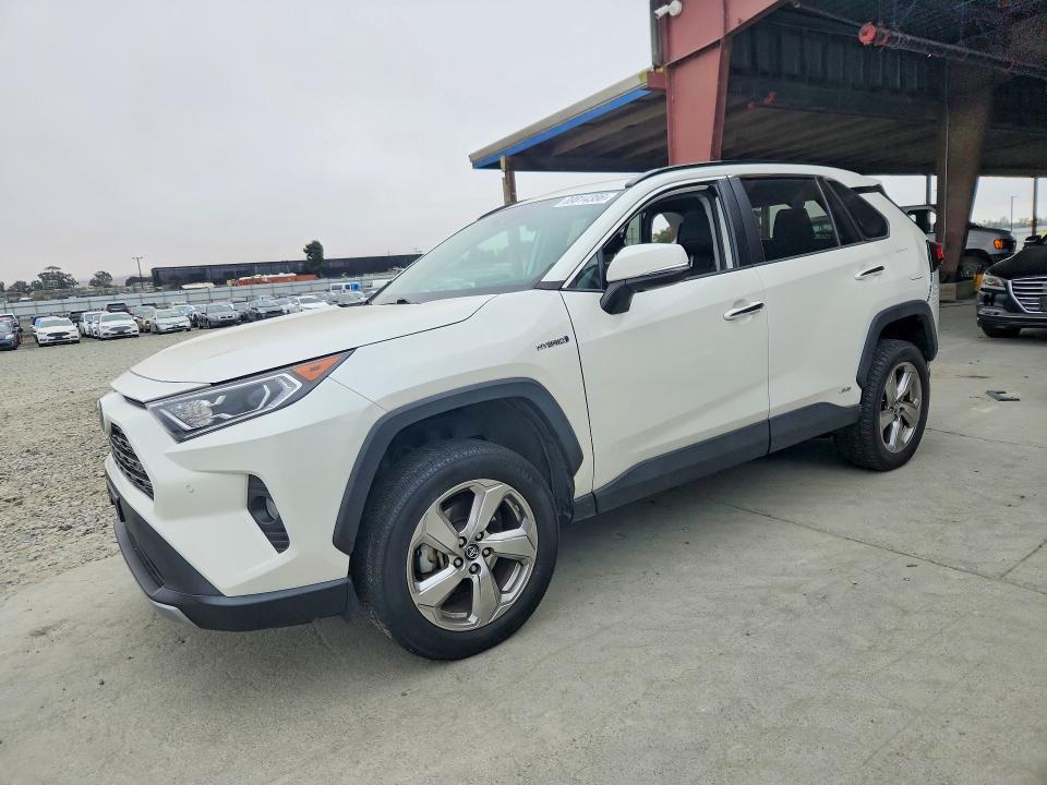 Auction sale of the 2019 Toyota Rav4, vin: 2T3DWRFV6KW043408, lot number: 69814386