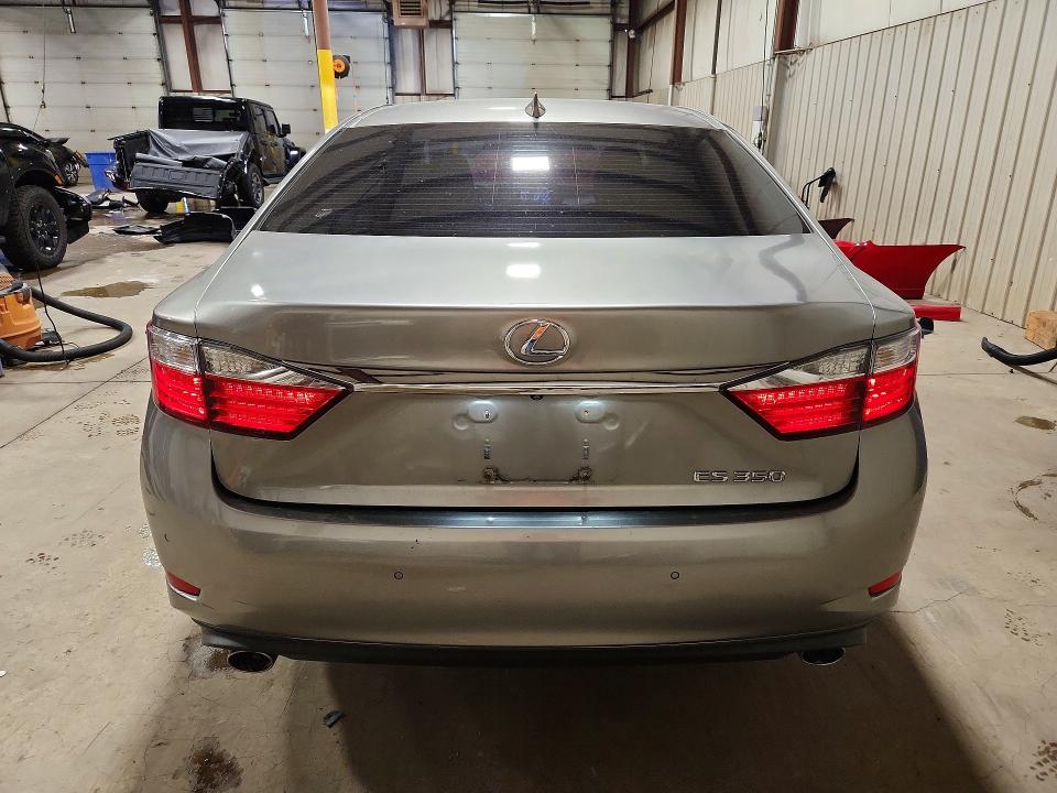 69297086 :رقم المزاد ، JTHBK1GG5F2190305 vin ، 2015 Lexus Es مزاد بيع