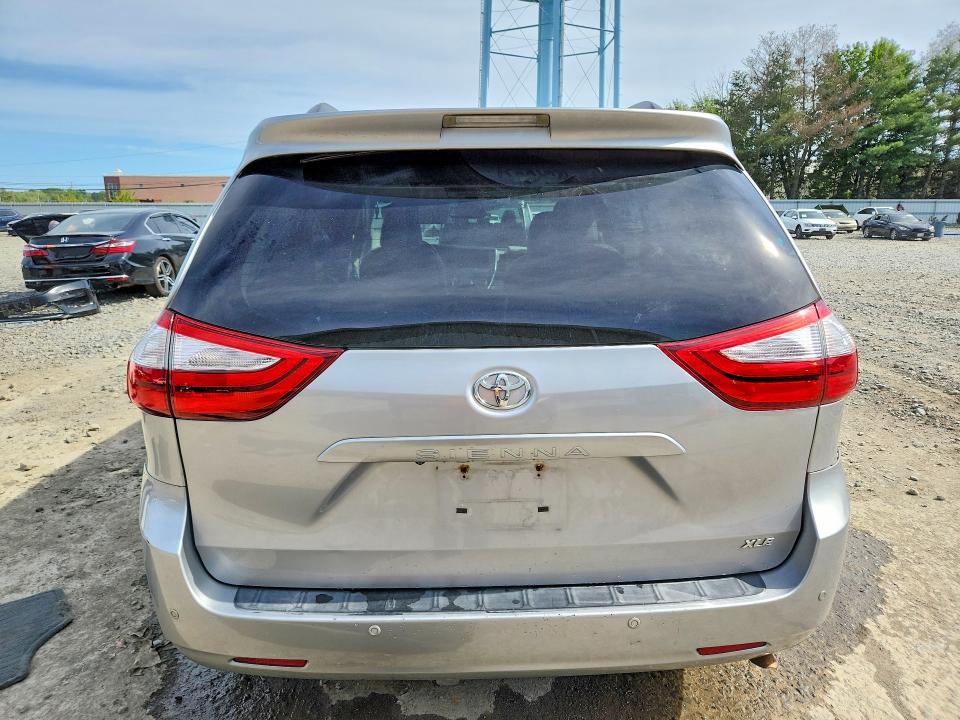 Продаж на аукціоні авто 2015 Toyota Sienna, vin: 5TDYK3DC3FS563844, номер лоту: 68236706