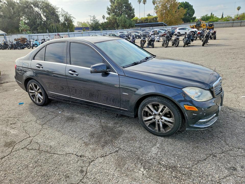 69543346 :رقم المزاد ، WDDGF4HBXCR238647 vin ، 2012 Mercedes-benz C مزاد بيع