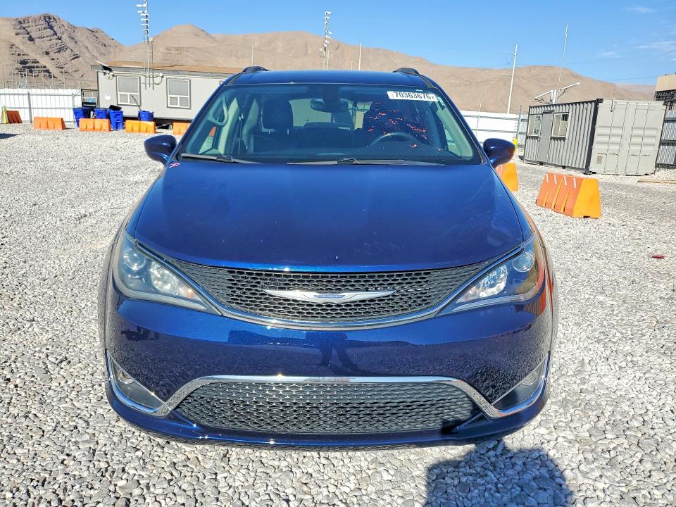 2017 Chrysler Pacifica მანქანა იყიდება აუქციონზე, vin: 2C4RC1BG2HR743730, აუქციონის ნომერი: 70363676
