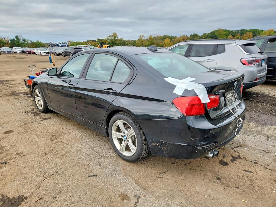 69890546 :رقم المزاد ، WBA3B5G5XFNS16663 vin ، 2015 Bmw 328 مزاد بيع