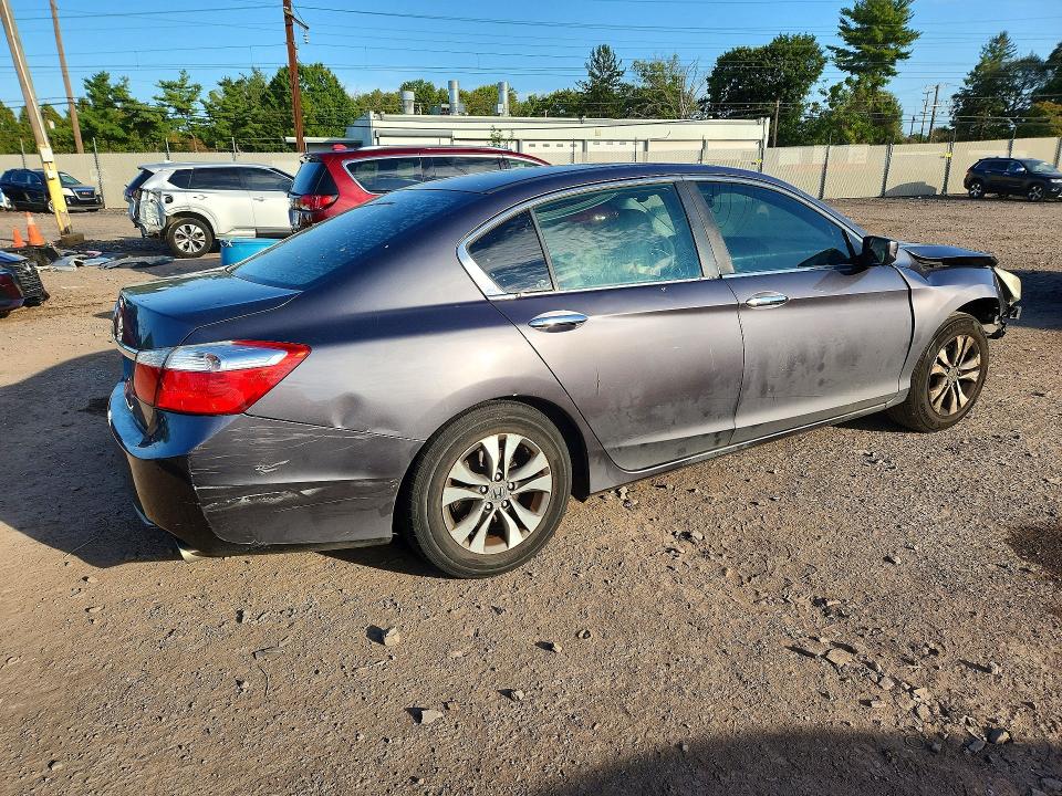 Продажа на аукционе авто 2015 Honda Accord, vin: 1HGCR2F39FA217065, номер лота: 68750096