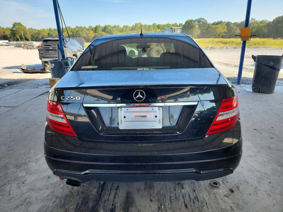 67782346 :رقم المزاد ، WDDGF4HBXDR301554 vin ، 2013 Mercedes-benz C مزاد بيع