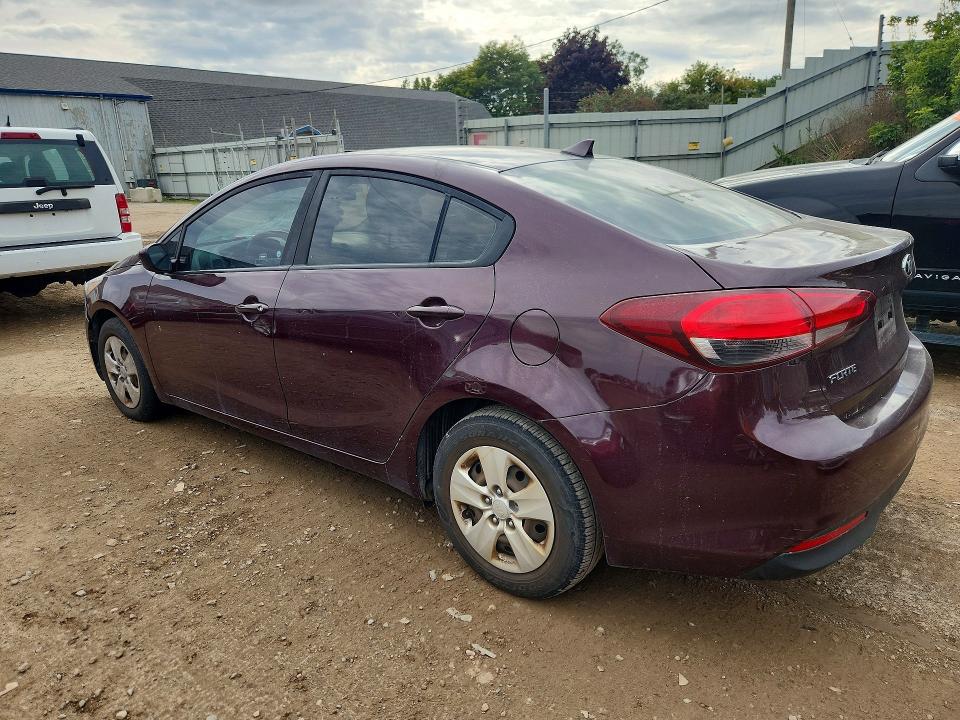 69175496 :رقم المزاد ، 3KPFK4A70HE119452 vin ، 2017 Kia Forte مزاد بيع