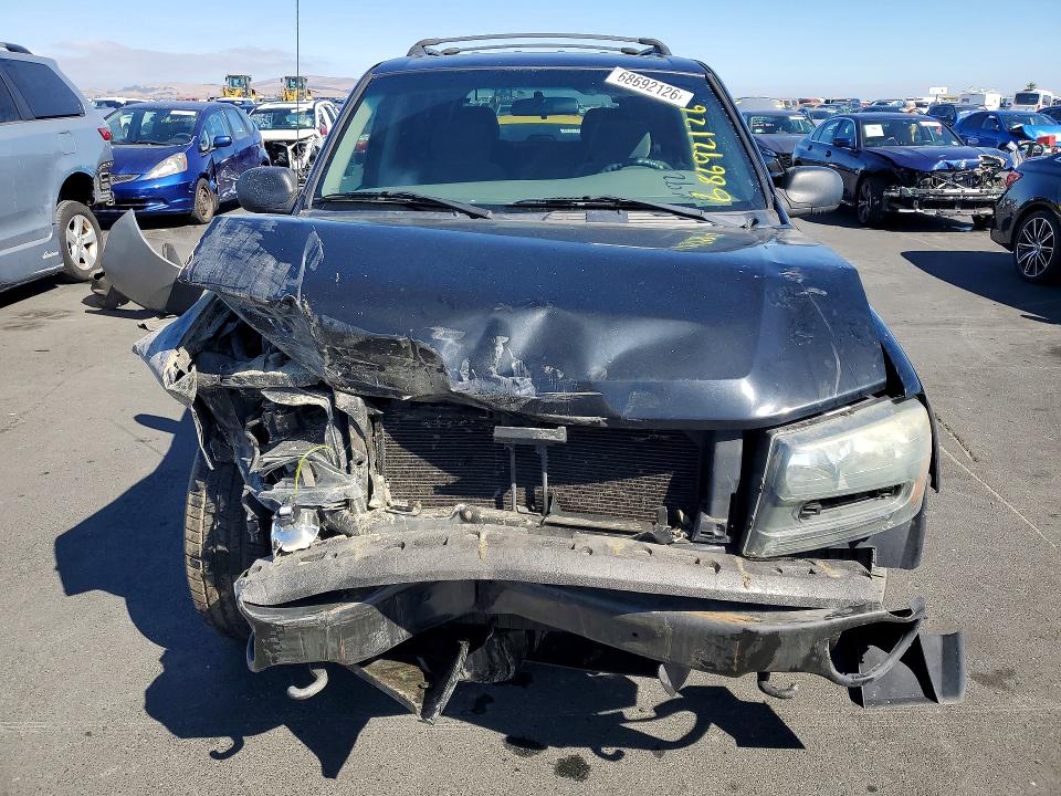 68692126 :رقم المزاد ، 1GNDT13SX32115071 vin ، 2003 Chevrolet Trailblazer مزاد بيع