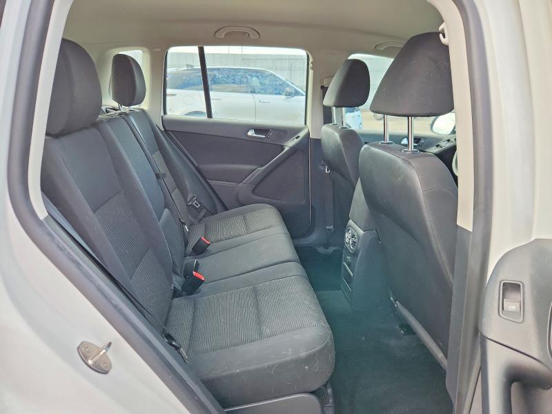2018 Volkswagen Tiguan Limited მანქანა იყიდება აუქციონზე, vin: WVGBV7AX5JK002195, აუქციონის ნომერი: 68089406
