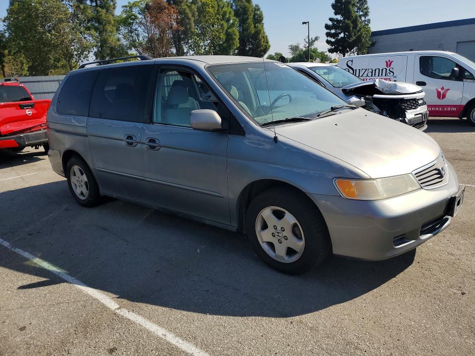 70441206 :رقم المزاد ، 2HKRL18611H531371 vin ، 2001 Honda Odyssey مزاد بيع