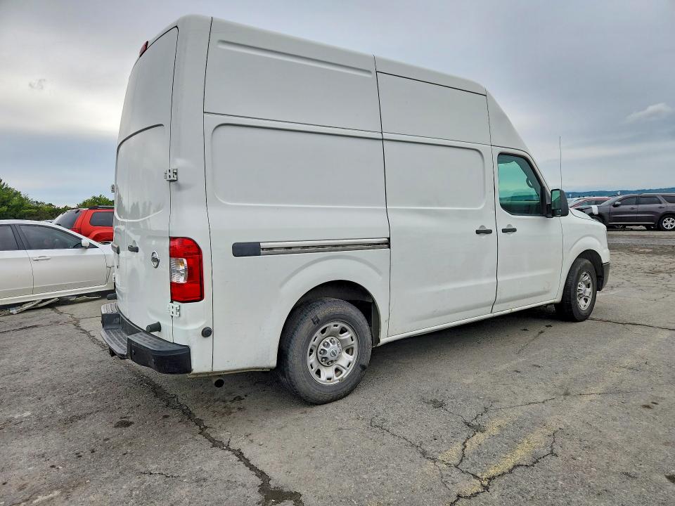 70117106 :رقم المزاد ، 1N6AF0LY8JN802253 vin ، 2018 Nissan Nv مزاد بيع