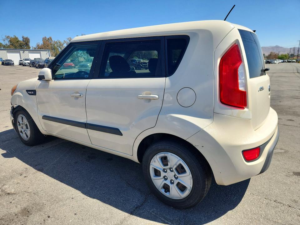 2013 Kia Soul მანქანა იყიდება აუქციონზე, vin: KNDJT2A55D7773299, აუქციონის ნომერი: 67825696