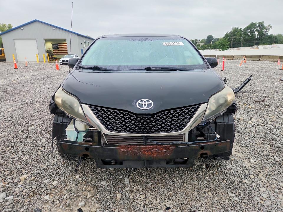 Продаж на аукціоні авто 2012 Toyota Sienna, vin: 5TDXK3DC1CS243977, номер лоту: 69512526