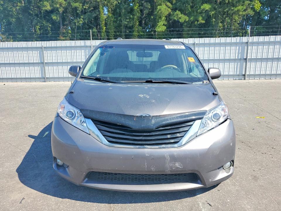 67783296 :رقم المزاد ، 5TDKK3DC4ES436301 vin ، 2014 Toyota Sienna مزاد بيع