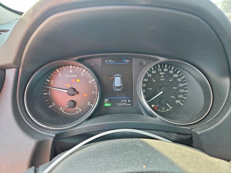 2018 Nissan Rogue მანქანა იყიდება აუქციონზე, vin: 5N1AT2MV4JC721592, აუქციონის ნომერი: 68226856