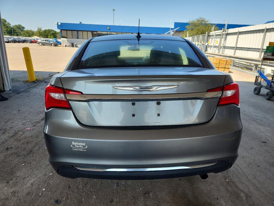 2013 Chrysler 200 მანქანა იყიდება აუქციონზე, vin: 1C3CCBAB1DN583157, აუქციონის ნომერი: 67177506